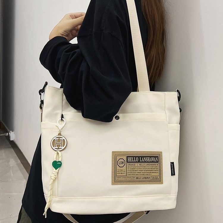 Waterproof handbag for men, Japanese-style casual Instagram, single-shoulder backpack for college students in class, trendy large-capacity crossbody bag for women Application Scenario