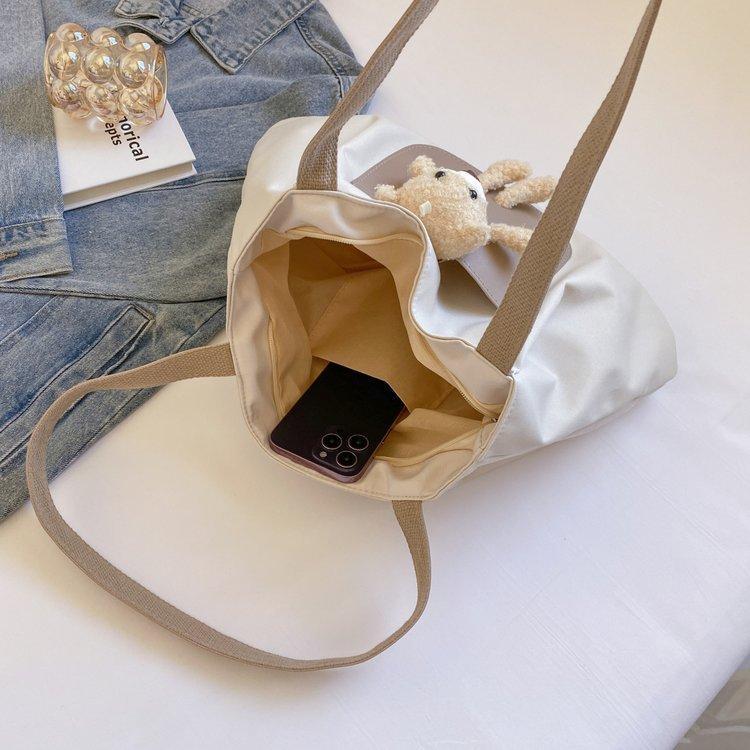Japanese-style casual large-capacity nylon single-shoulder bear girls' bag, new autumn and winter crossbody bag, cute girl tote bag Specification drawing