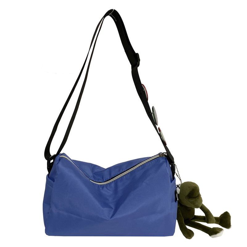 Simple, casual and versatile nylon fabric bag for women, 2022 new Japanese niche square pillow bag, student crossbody bag Item Picture