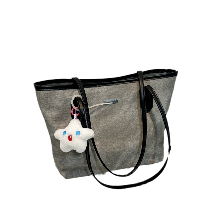 Wholesale of new large-capacity, simple and fashionable casual commuter single-shoulder bags and women's underarm bags for the summer of 2024 in foreign trade Item Picture