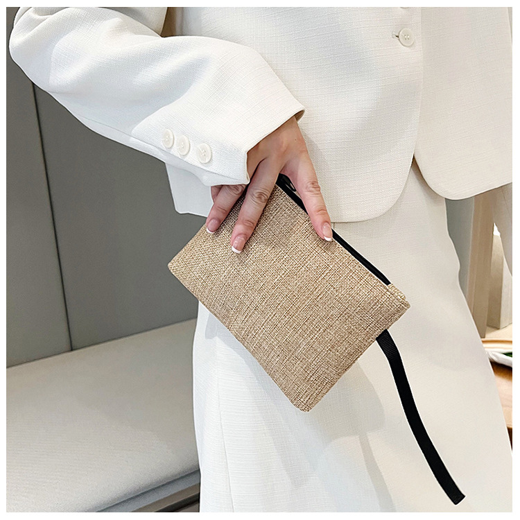 Cross-border cotton and linen clutch bag for women 2023 New style simple and trendy Haraju-style wallet bag, fashionable mobile phone pocket money bag Application Scenario