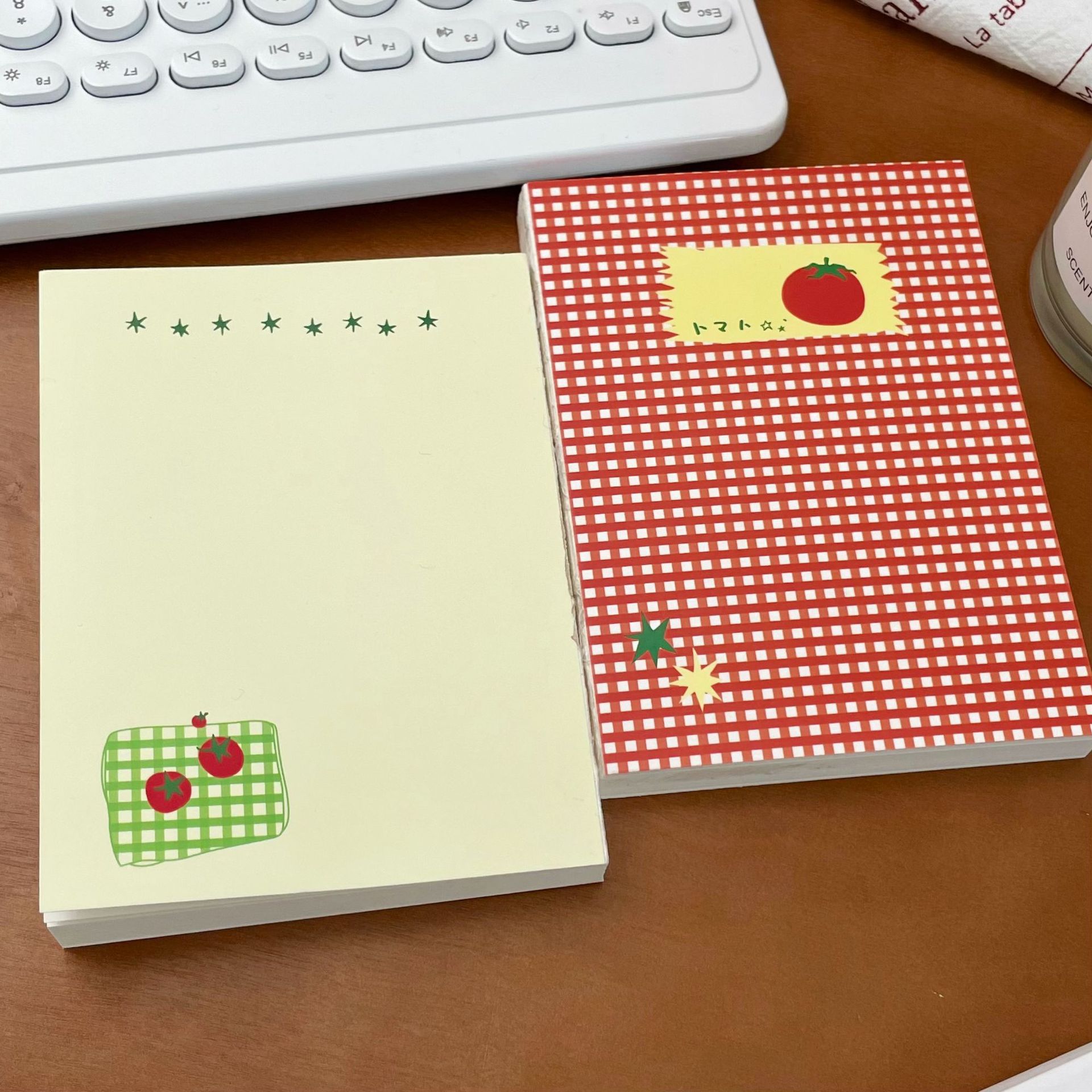 The same style of handcrafted notebook as Xiaohongshu, cute tomato, high appearance level notebook, schedule book, blank page diary note book details Picture