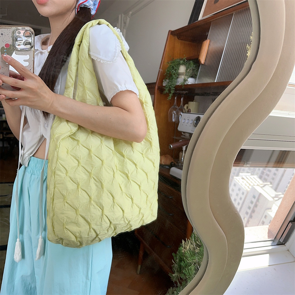 45151 Korean ins pleated bubble checkered single-shoulder tote bag, women's work shopping bag, large capacity handbag full figure
