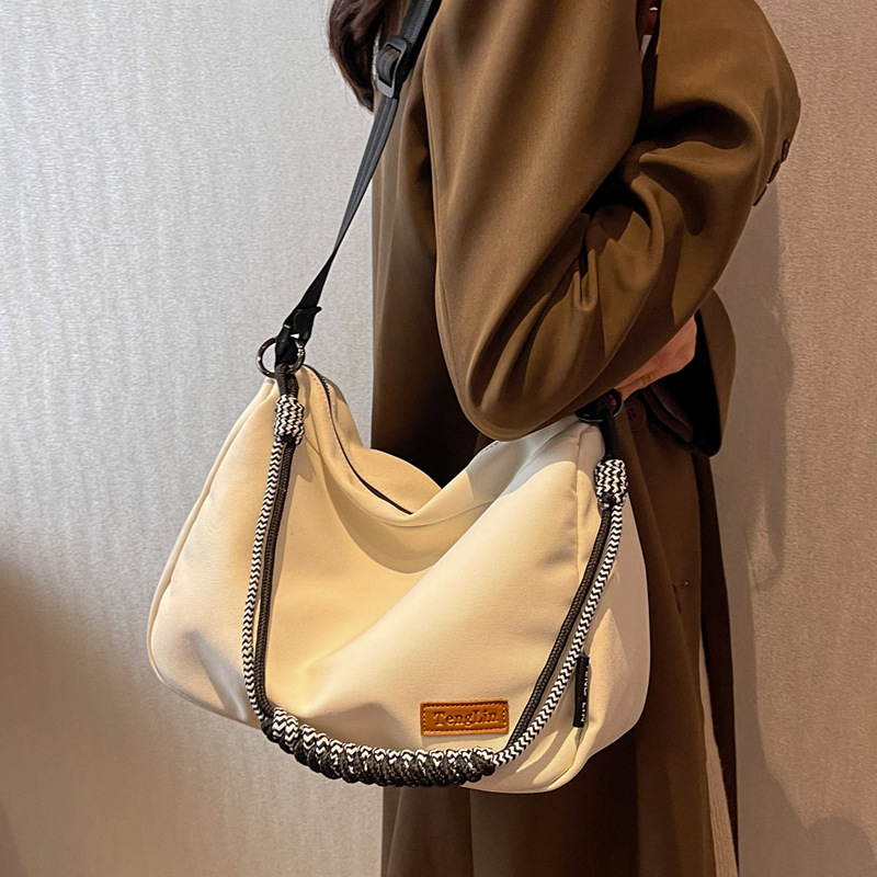 Large-capacity crossbody canvas bag for women 2023 new style, versatile and casual single-shoulder pillow bag for commuting to school on Instagram Specification drawing