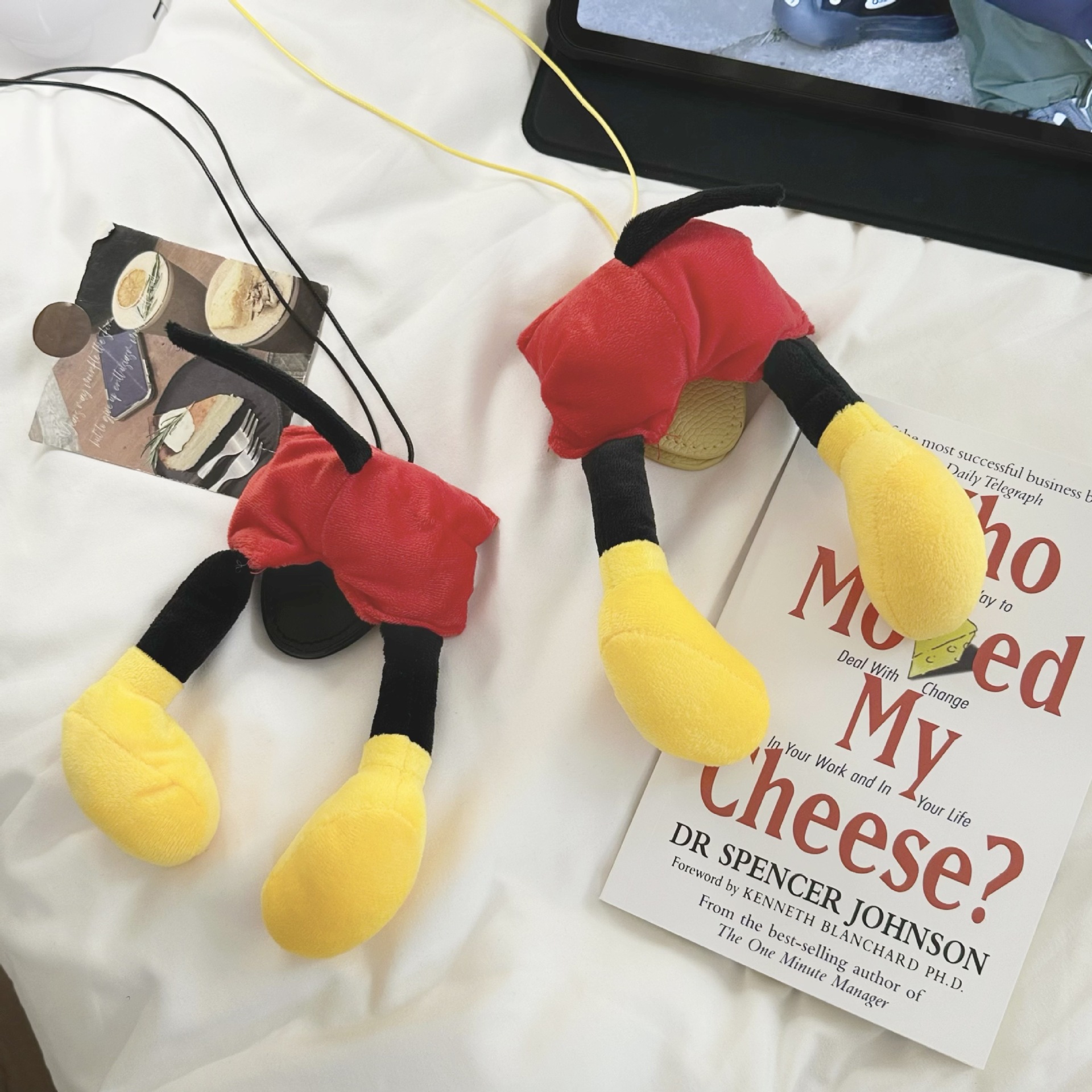 Cartoon Mickey's bottom glasses, lanyard, sunglasses clip, chain, summer sunglasses storage, portable neck strap, anti-drop and anti-loss Specification drawing