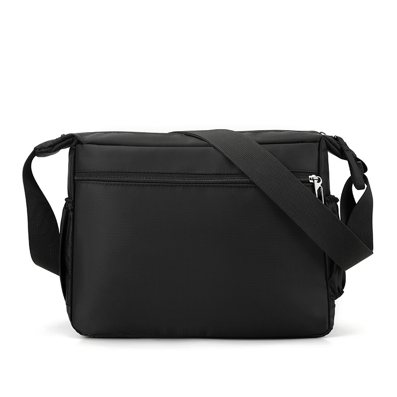 New men's large-capacity, simple and trendy single-shoulder travel bag, high-quality Oxford fabric waterproof and wear-resistant crossbody bag Item Picture