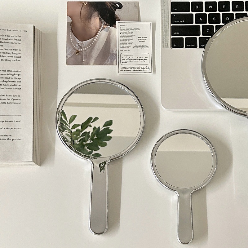 ins retro handheld mirror makeup mirror design, portable small mirror, hand-held touch-up mirror, mini handle mirror for women Specification drawing