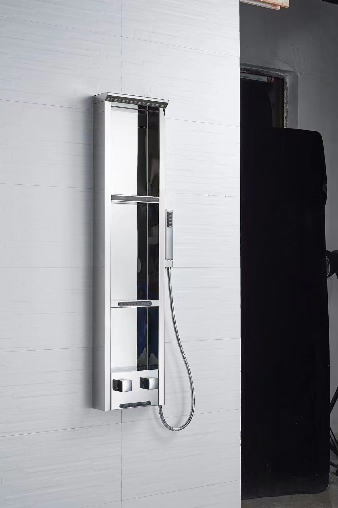 RAN brand integrated showerhead set, made of stainless steel 304, with built-in storage area full figure