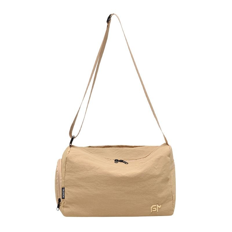 A new large-capacity, simple and casual single-shoulder bag made of nylon fabric, a beautiful and artistic handbag for work and commuting, a crossbody bag for women Item Picture