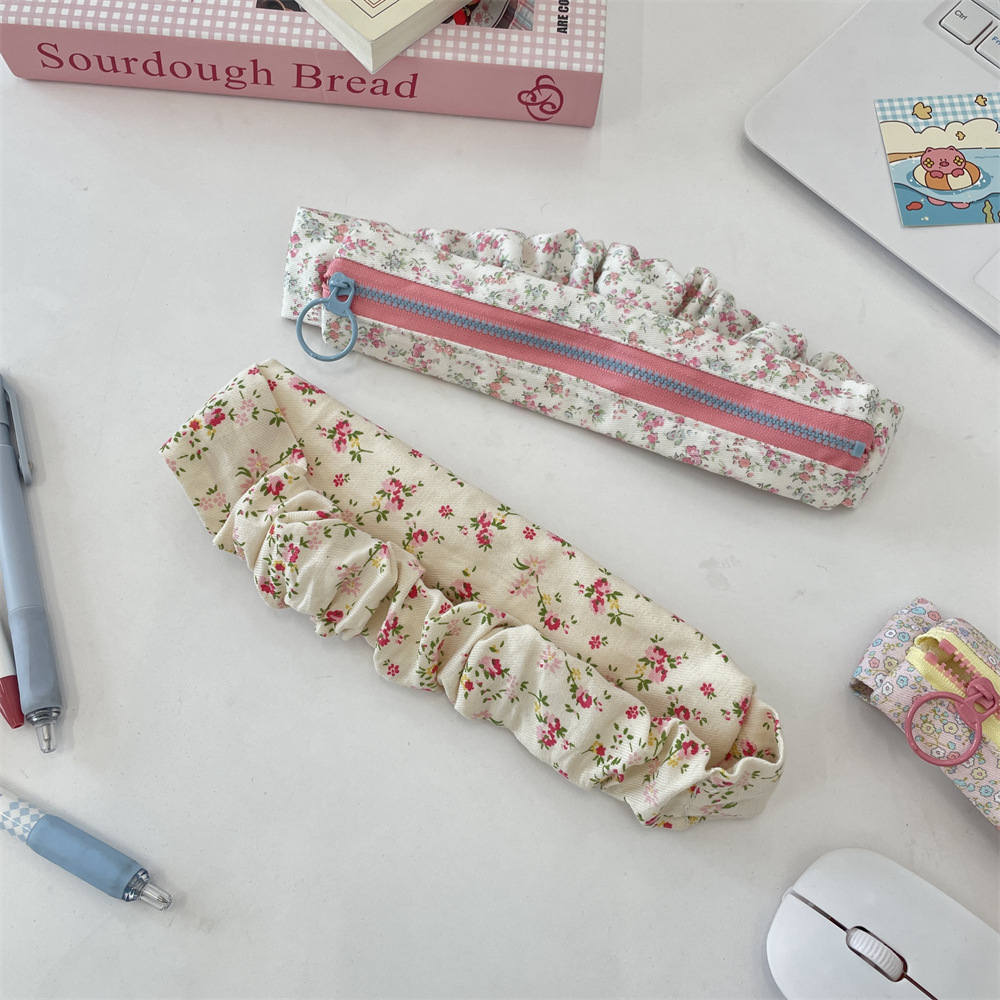 54193 Cream Floral Print High appearance level Large capacity pen case, student stationery storage bag, student class pencil case Item Picture