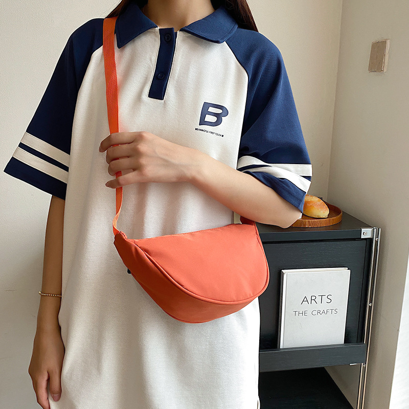 Cross-border Women's chest Bag 2023 Trendy canvas women's bag, casual and sporty solid color Korean style simple crossbody personalized armpit bag Specification drawing