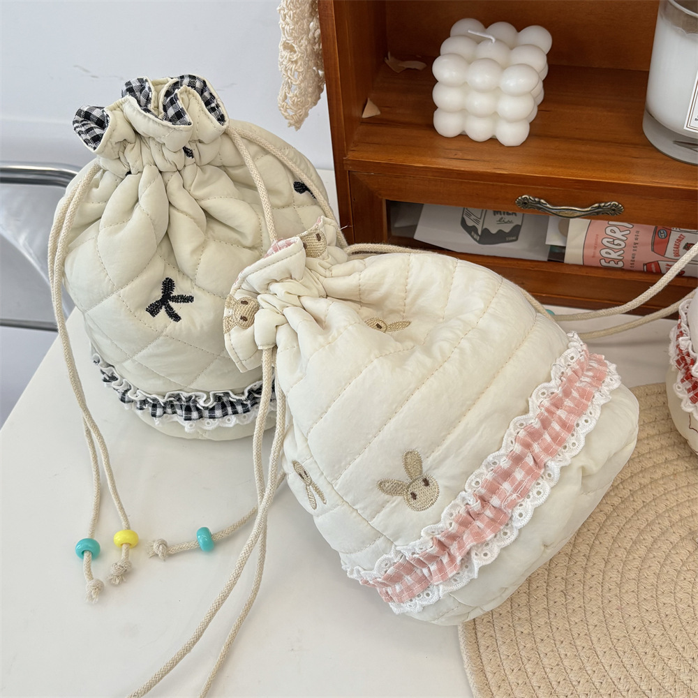 53102 Quilted cotton drawstring storage bag, Cosmetics drawstring bag, Travel portable accessories, coin purse, organizing bag details Picture