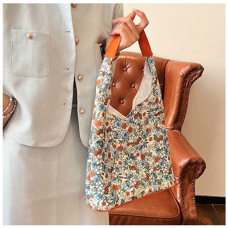 Japanese-style Hong Kong-style design small floral single-shoulder bag 2024 new model, high appearance level, versatile retro large capacity tote bag Specification drawing