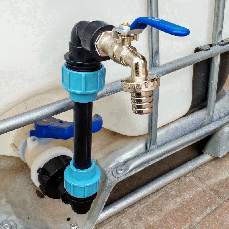 Cross-border exclusive coarse tooth single bucket height-increasing iBC ton bucket adapter with 3/4x1 alloy brass pacifier faucet Specification drawing