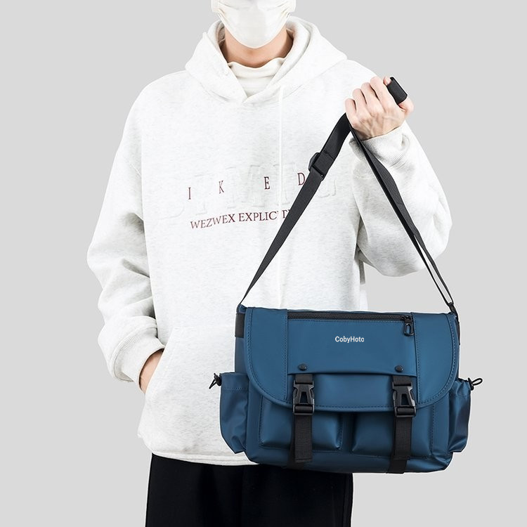 2025 New men's large-capacity single-shoulder bag, Korean-style casual business crossbody bag, leather film water-resistant New Year bag span Specification drawing