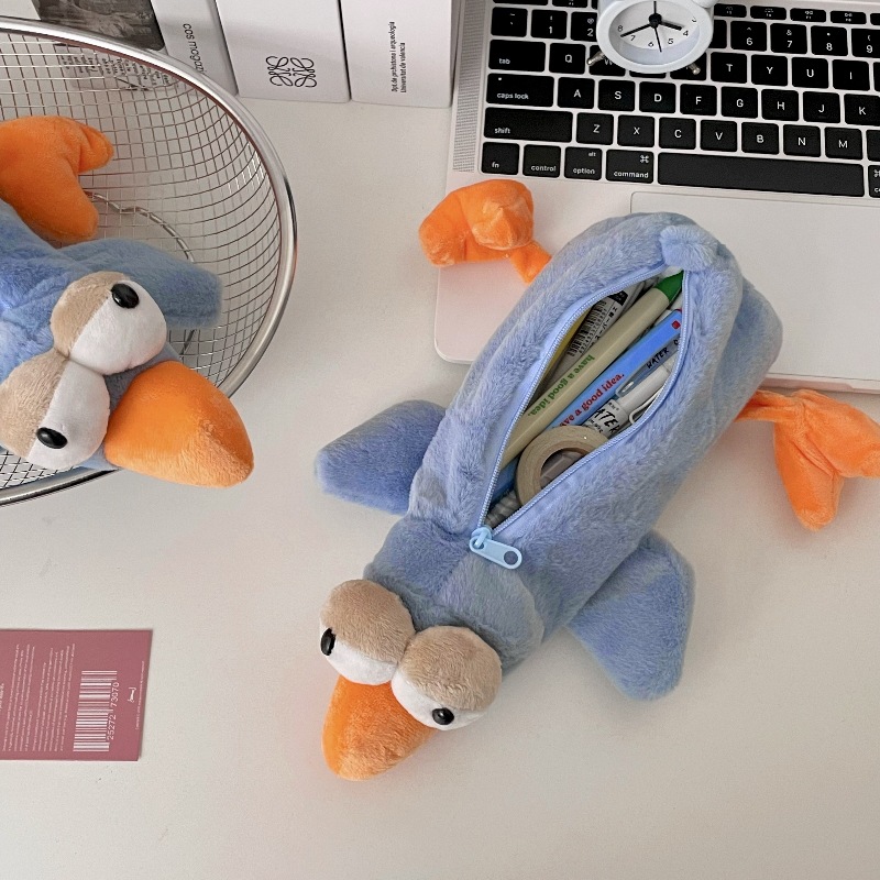 Creative cartoon bird plush pen case, high appearance level, soft and cute, soothing and stress-relieving doll stationery storage bag, stationery pen case Application Scenario