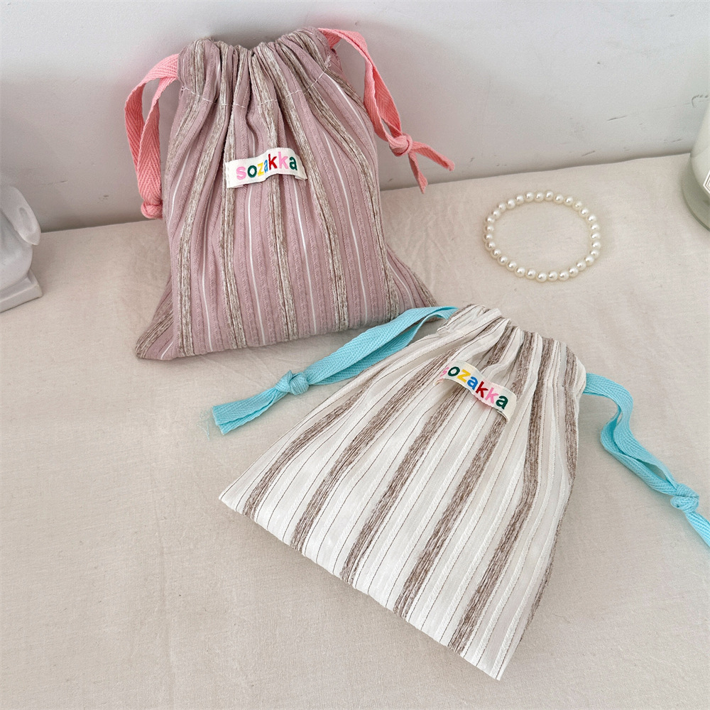 43222 vertical striped storage bag, drawstring drawstring pocket, travel portable cosmetics organizing bag, small miscellaneous bag Specification drawing