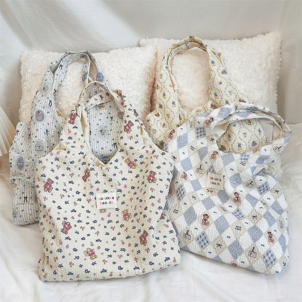 4613 Korean summer embossed cute canvas bag, niche design, large capacity tote bag, single-shoulder armpit bag full figure