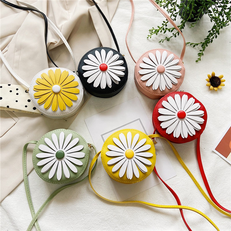 Children's bags: Cute little Daisy bags for girls, stylish princess crossbody bags for boys, baby bags for boys, and trendy coin purses full figure
