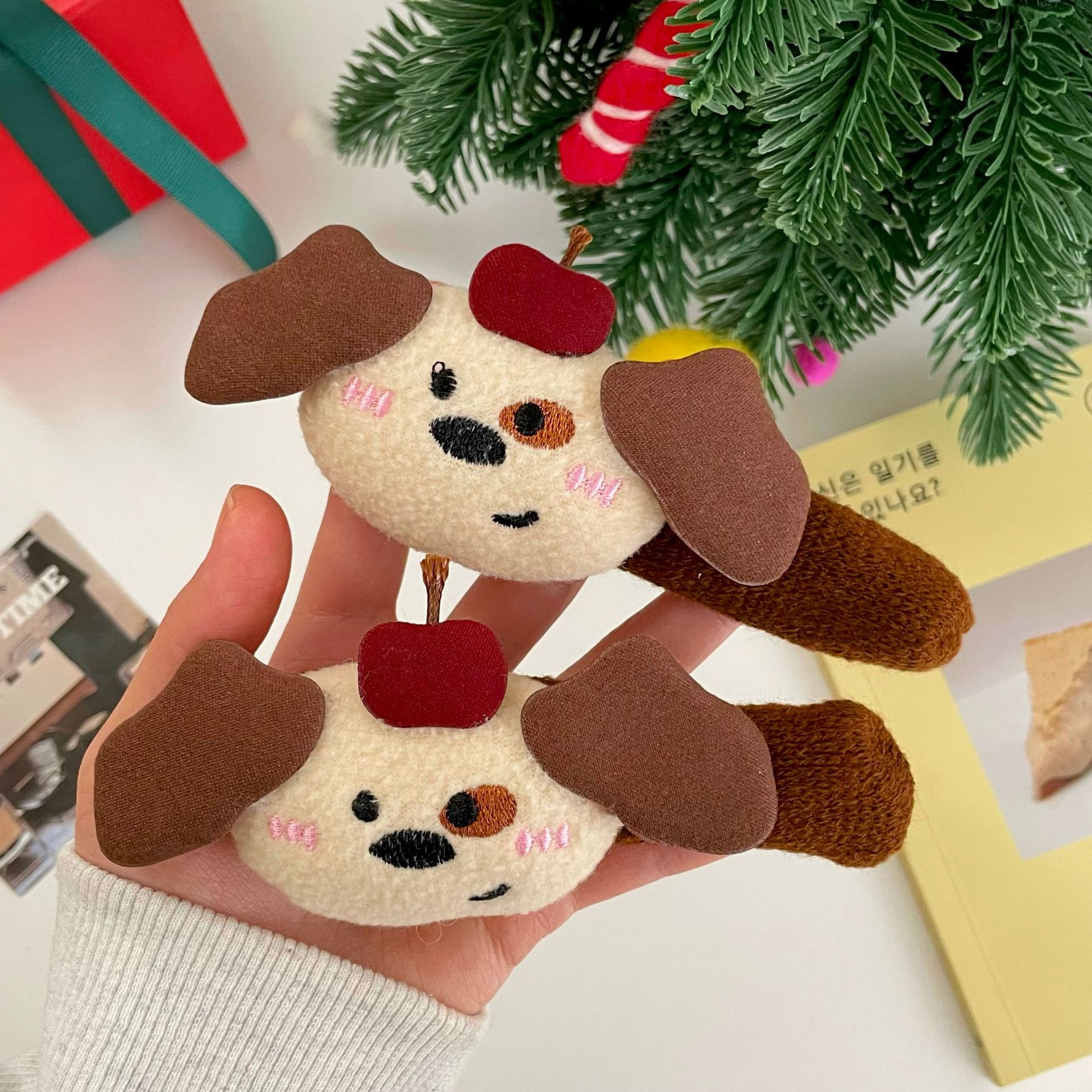 Red hat cartoon cat door handle gloves, anti-static, anti-bump, anti-collision door handle protective gloves for children details Picture