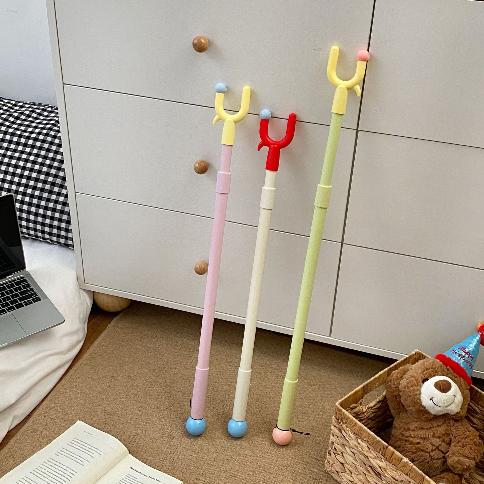 Creative dopamine clothes drying pole, household retractable support pole, dormitory balcony clothes drying and long clothes fork hanging pole full figure