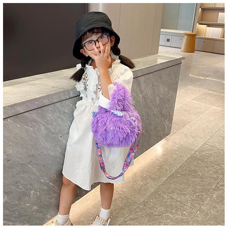 2024 New style of cute Korean plush single-shoulder crossbody bag with a girlish heart and cartoon monsters. Children's crossbody bag undefined
