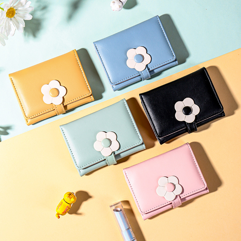 The 2024 bestseller wallet is a short, cute, and fresh Korean-style Instagram popular coin purse Application Scenario
