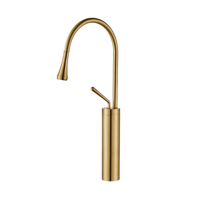 Wholesale copper single-hole washbasins, hot and cold faucets, countertop and under-counter basins, European-style baked paint chrome-plated rotating faucets from the manufacturer Item Picture