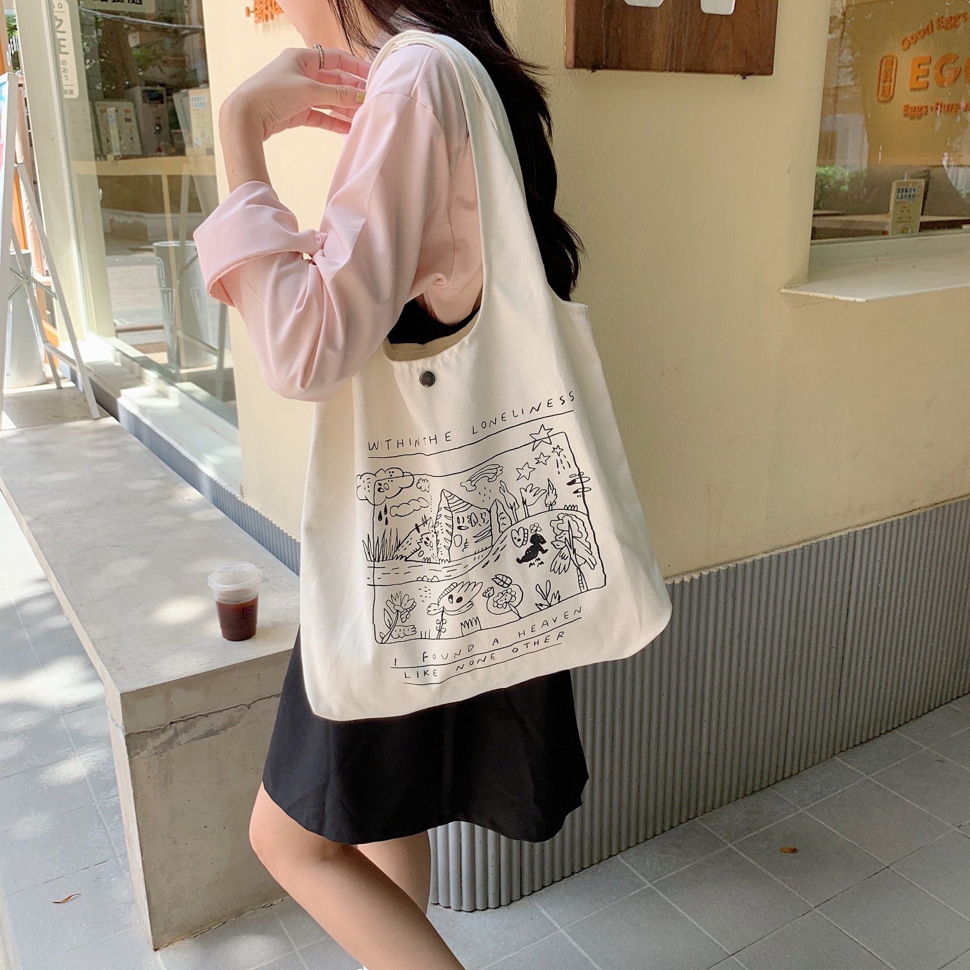 2791 InS-style graffiti canvas bag, female student commuting vest bag, large-capacity single-shoulder bag, hand-held tote bag details Picture