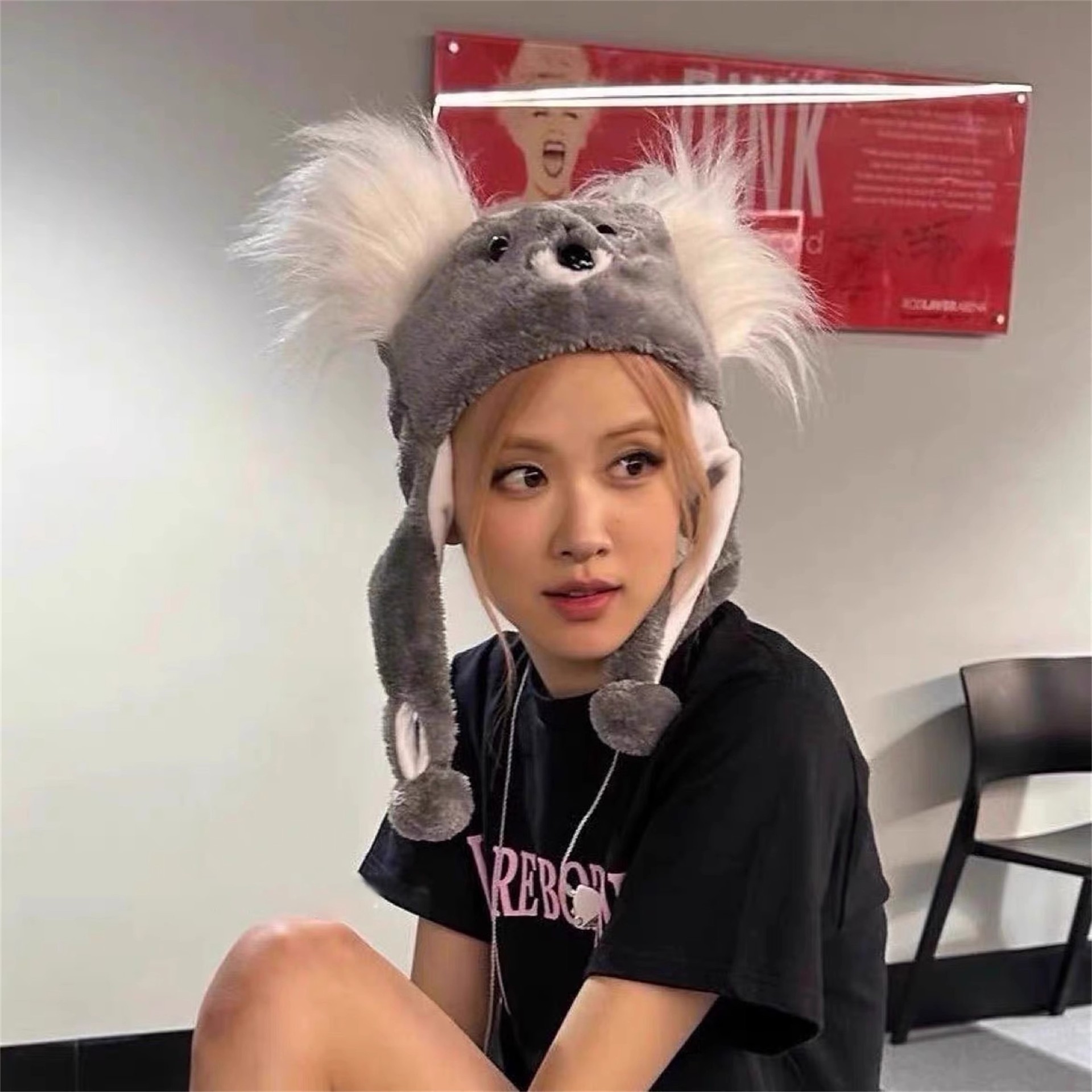 Cartoon cute koala hat for girls, warm and versatile in autumn and winter, plush pullover hat, ear-protecting hat, and a cute photo prop for girls details Picture