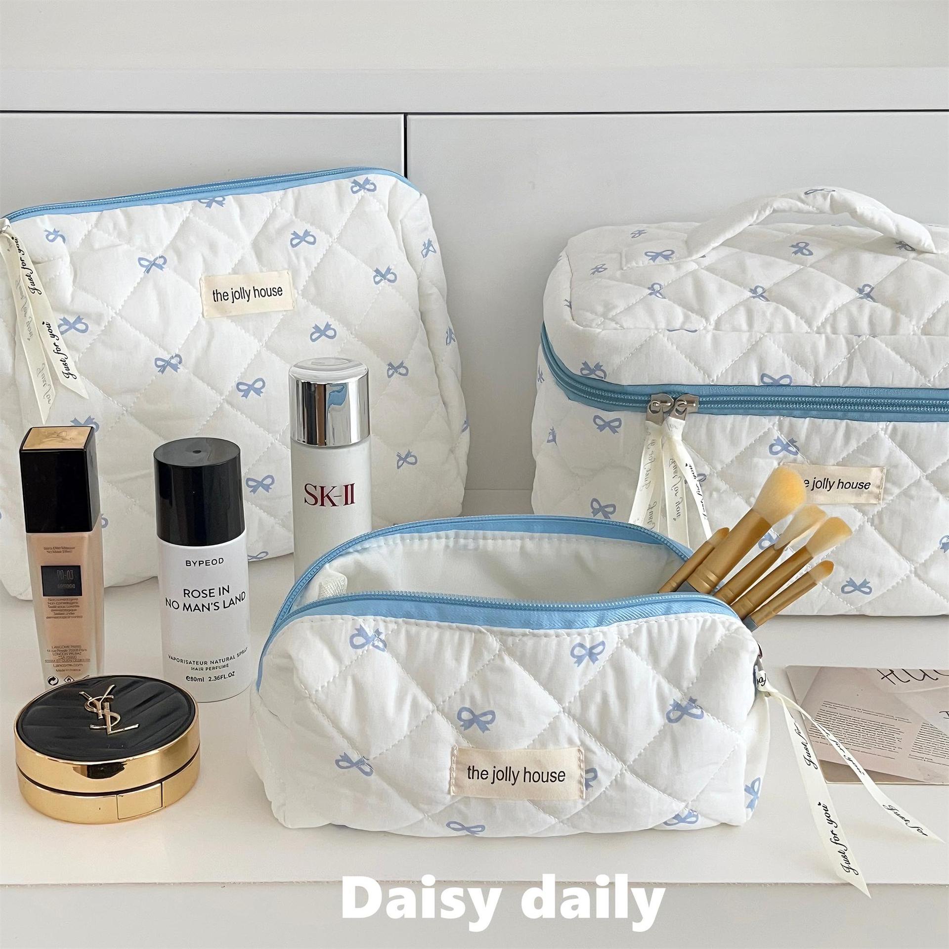 High appearance level bow makeup bag, girlish and portable large-capacity travel cosmetics and toiletries storage bag Specification drawing
