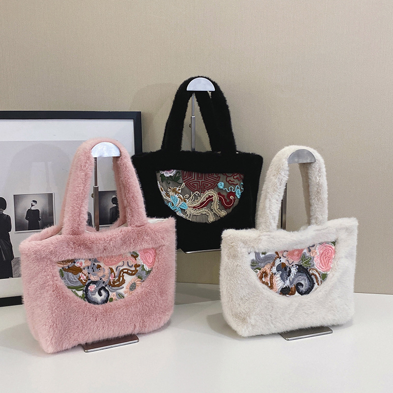 2024 Hand-held Chinese-style handbag, tote bag, embroidered autumn and winter loose change, new large-capacity plush single-shoulder style, stylish Application Scenario
