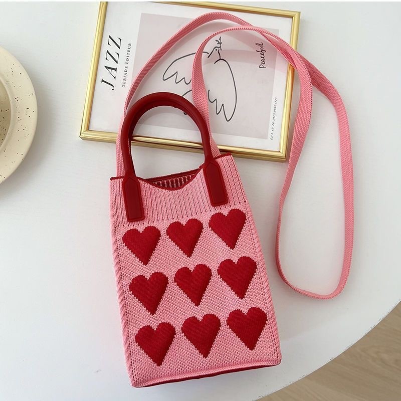 New heart-shaped cartoon knitted mobile phone bag for women, Korean version, versatile single-shoulder crossbody bag, travel coin purse, small handbag details Picture