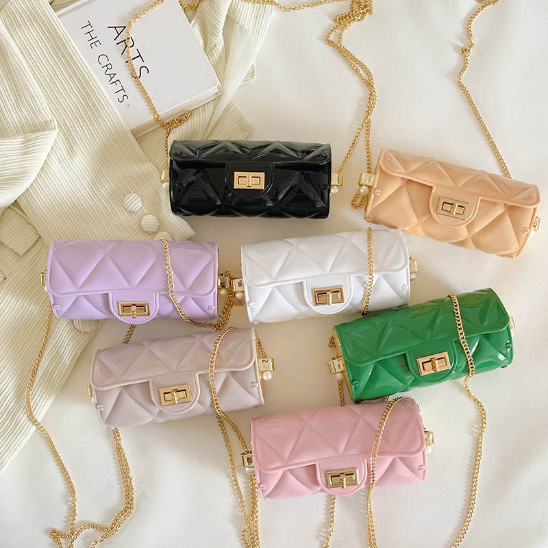 The 2025 summer new trendy diamond-shaped cylindrical jelly bag is a mini, fashionable and versatile single-shoulder crossbody chain small bag for women full figure