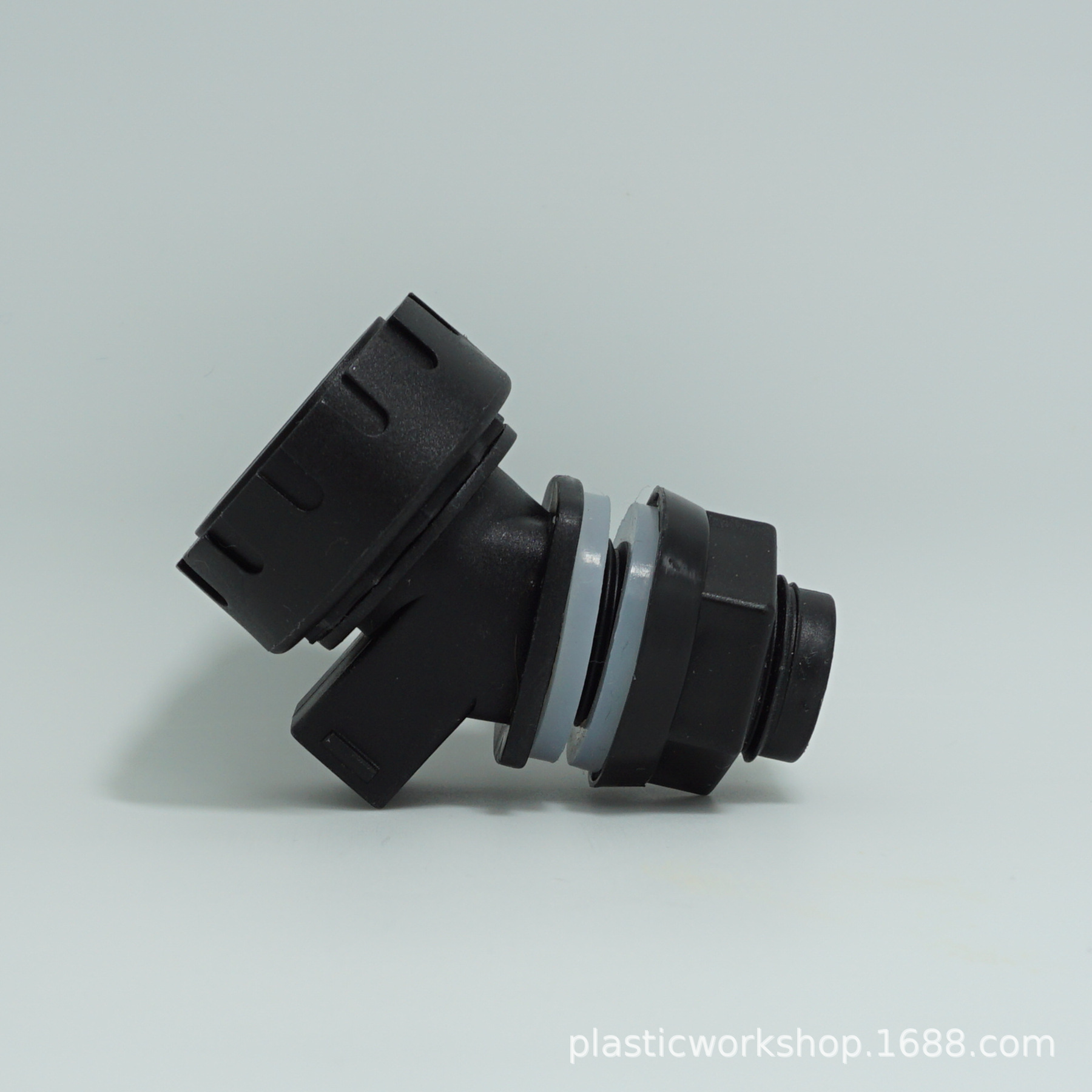 All-black bucket faucet with a rotary knob for brewing wine bottles, dust cover, dust plug, bucket faucet details Picture