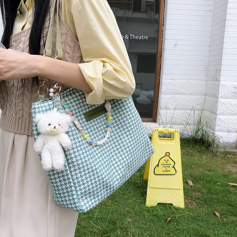 Niche high-appearure-level single-shoulder bag, casual tote bag, student large-capacity bag, versatile underarm bag, ins forest style Specification drawing