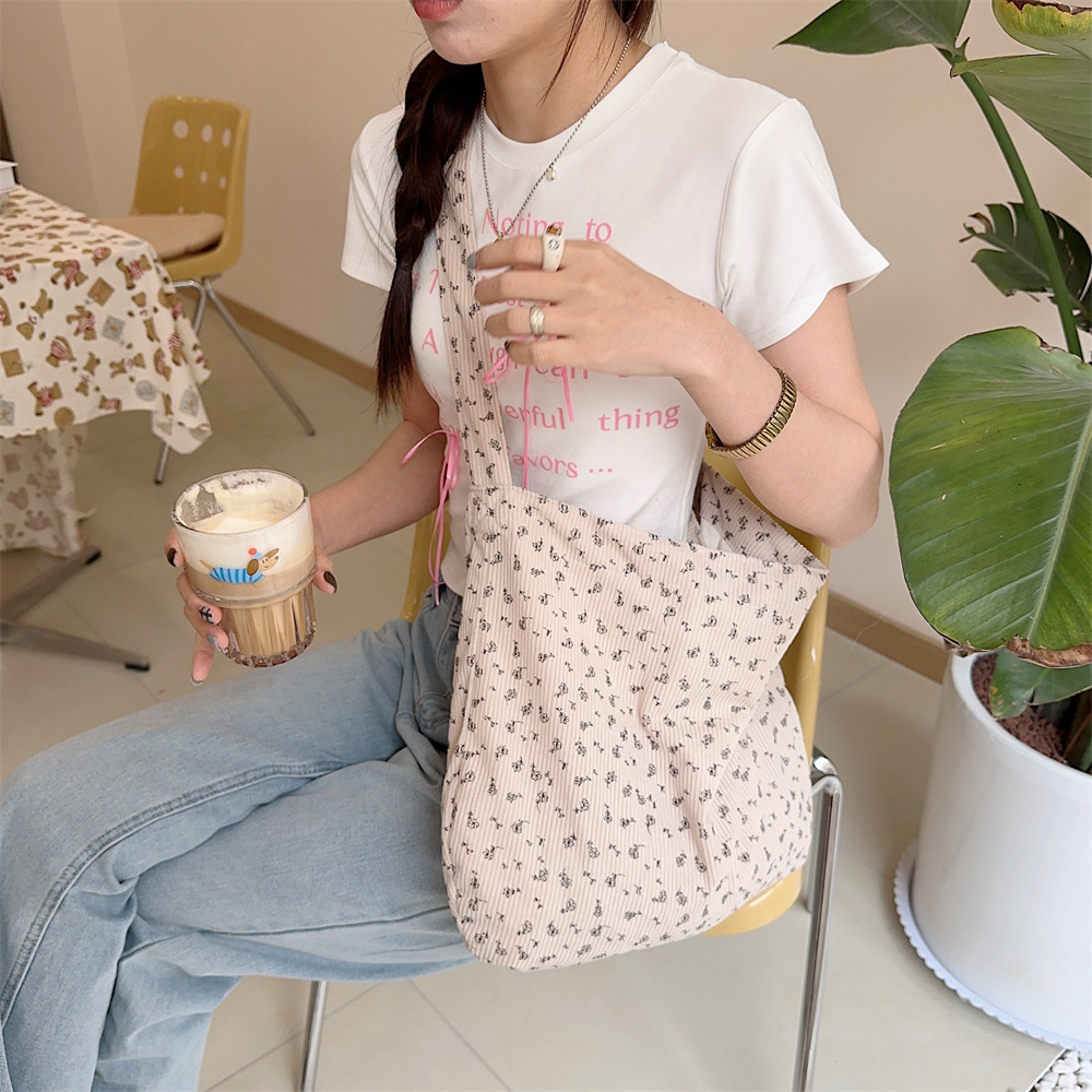 4481 ins Korean retro black and white polka dot canvas bag, single-shoulder crossbody bag, large-capacity class bag for teenage students full figure