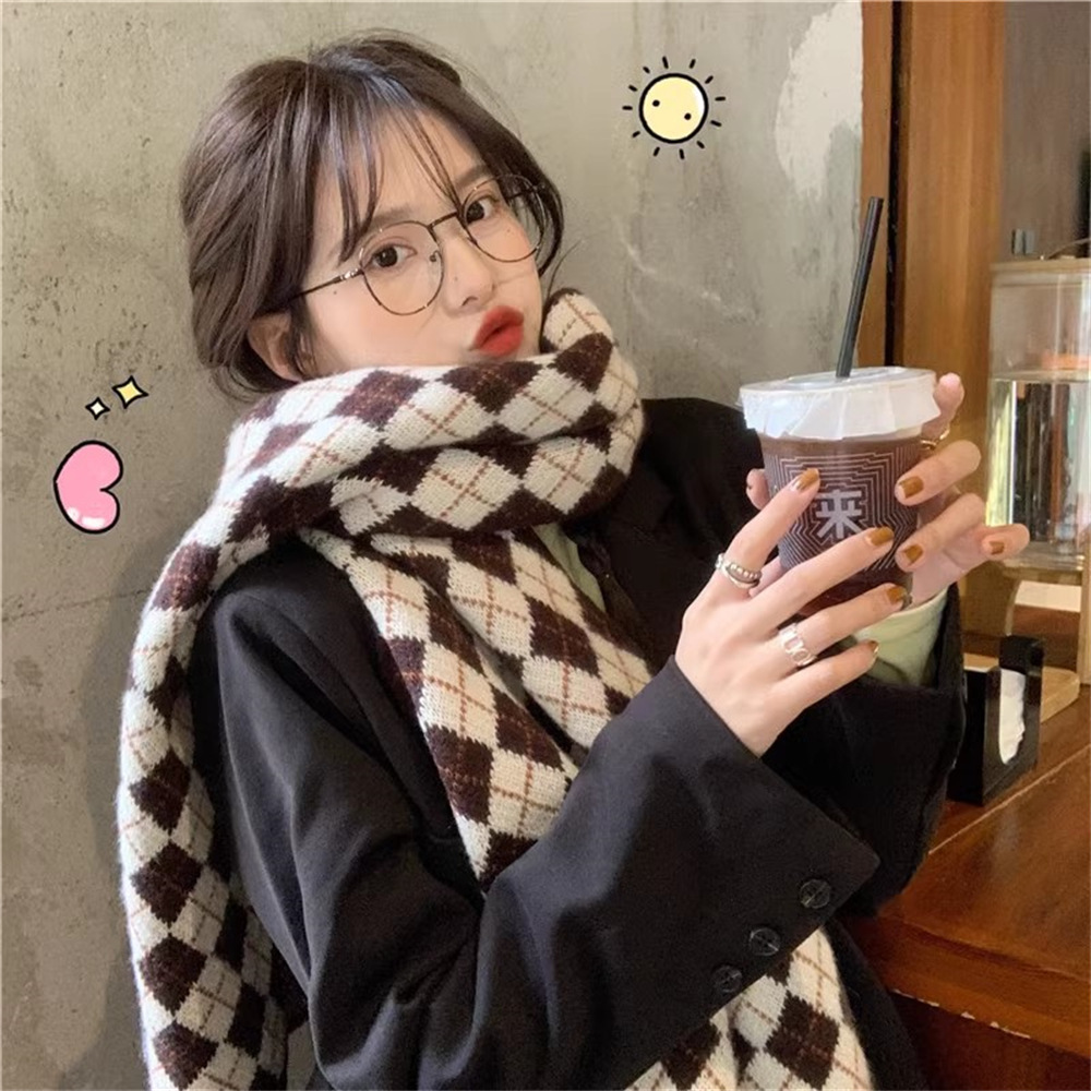 110283 Soft and glutinous knitted diamond-shaped woolen scarf for women, warm in autumn and winter, Korean student shawl, imitation cashmere scarf full figure