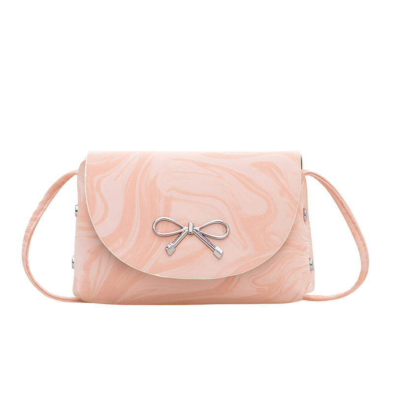 A new trendy and fashionable hand-held small square bag for women in 2025 from South Korea, with a unique design and a stylish crossbody bag Item Picture