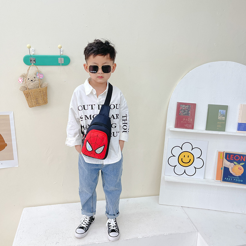 Children's chest bag, Spider-Man 2022 New style, cool boy's crossbody small bag, outdoor accessory bag for export wholesale Application Scenario