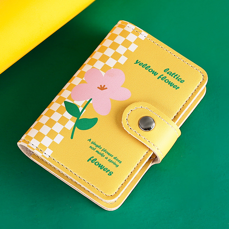 A fresh and cute card case for women, anti-demagnetization multi-position anti-demagnetization ID card jacket, a bestseller in foreign trade, with large capacity Application Scenario