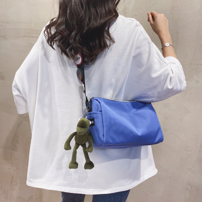 Simple, casual and versatile nylon fabric bag for women, 2022 new Japanese niche square pillow bag, student crossbody bag details Picture