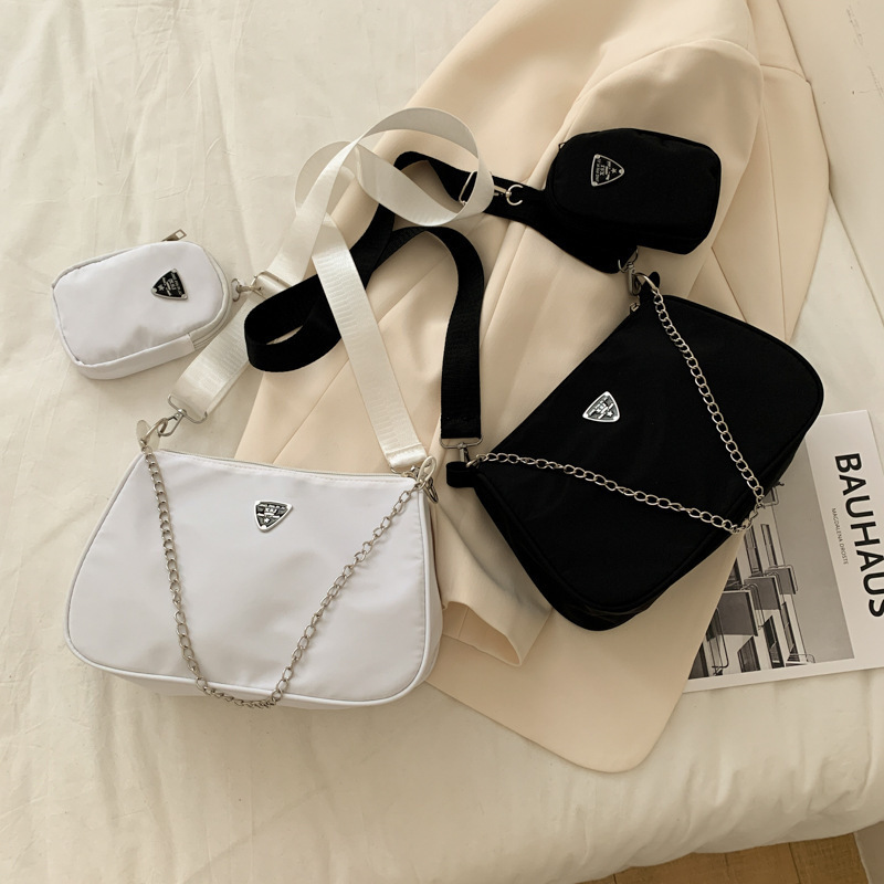 Simple and fashionable ladies' small crossbody bag 2025 new solid color casual underarm bag, large capacity versatile crossbody bag details Picture