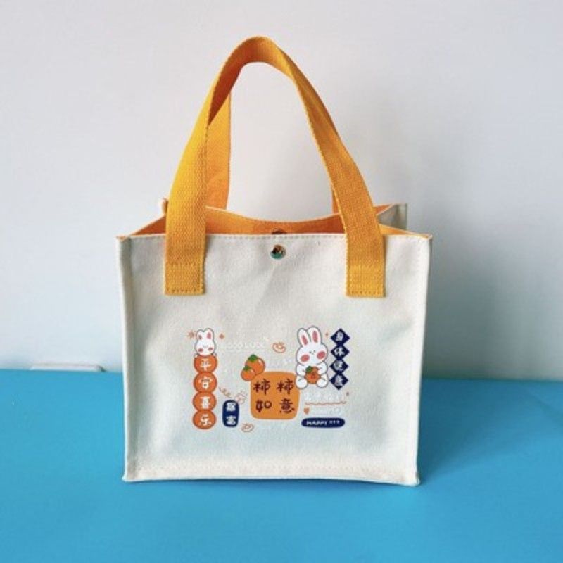 New canvas bag, Shishi Ruyi handbag, small square bag, fashionable, casual and cute bento bag, handbag, hand-held bag Application Scenario