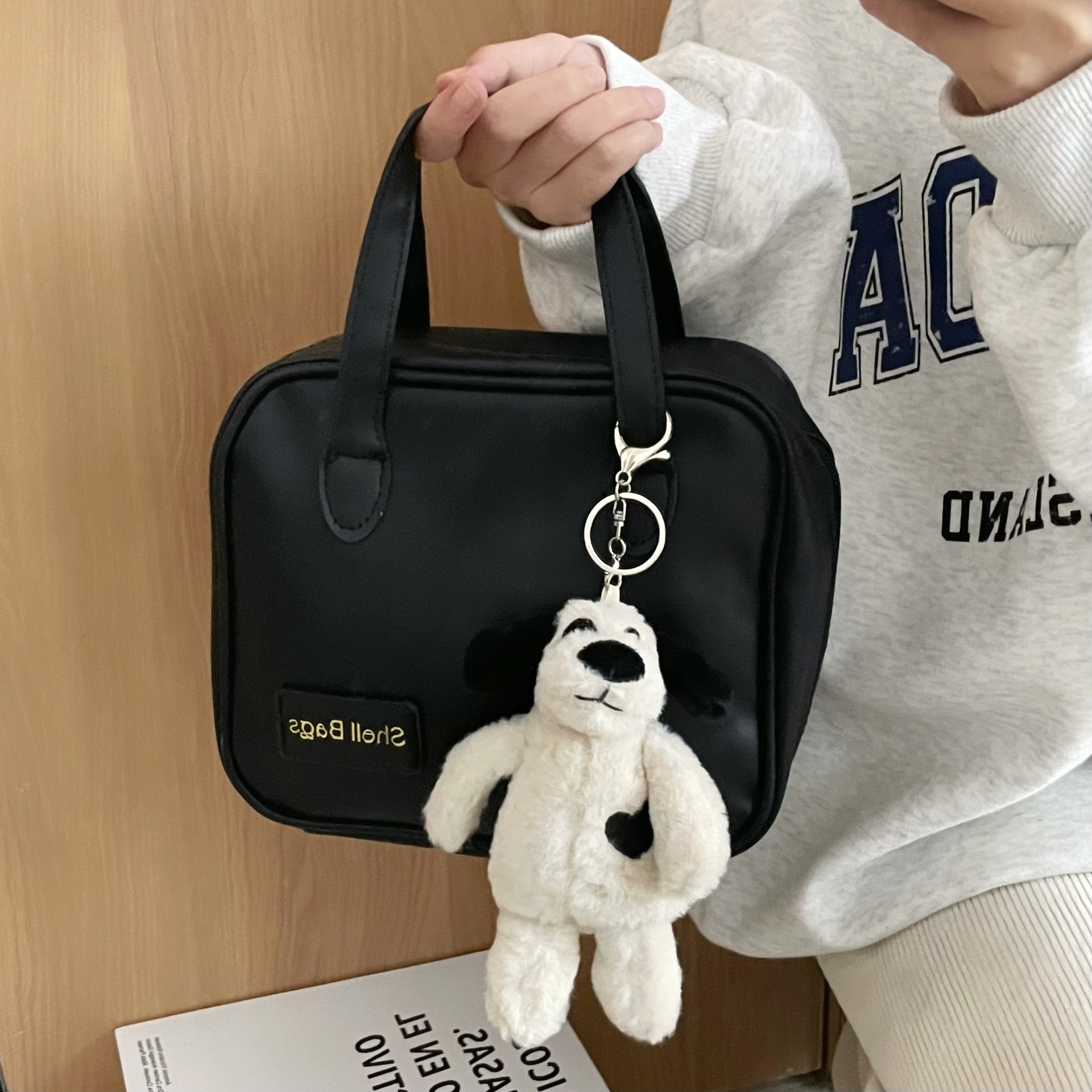 Heart-shaped spotted dog pendant, plush toy, cute baby, soft doll, keychain, bag, pendant for girls Application Scenario