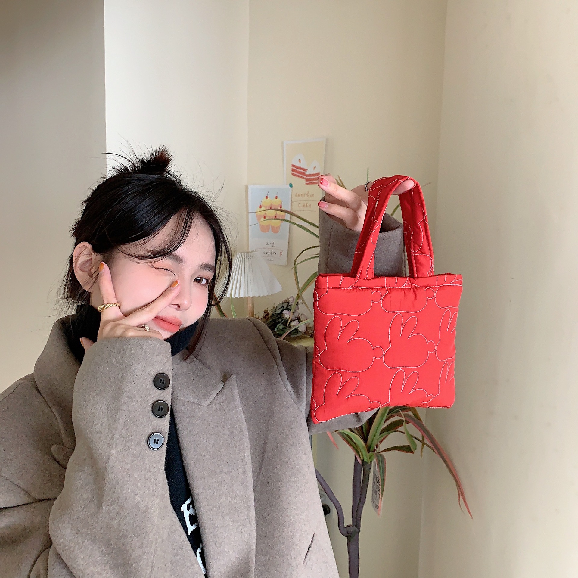 32112 Soft quilted rabbit handbag, Korean-style ins portable handbag and bento bag details Picture