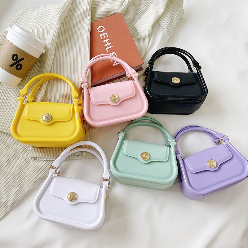 2025 Summer New trendy handbag, women's fashionable underarm bag, versatile ins chain single-shoulder crossbody jelly bag full figure