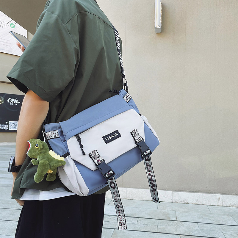 Men's trendy crossbody bag 2022 new large-capacity student class postman backpack Women's casual Japanese-style single-shoulder bag Application Scenario