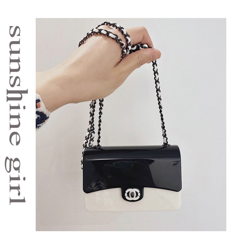Summer 2025 new trendy Xiaoxiang acrylic bag, socialite chain bag, black and white color-blocked women's box bag details Picture