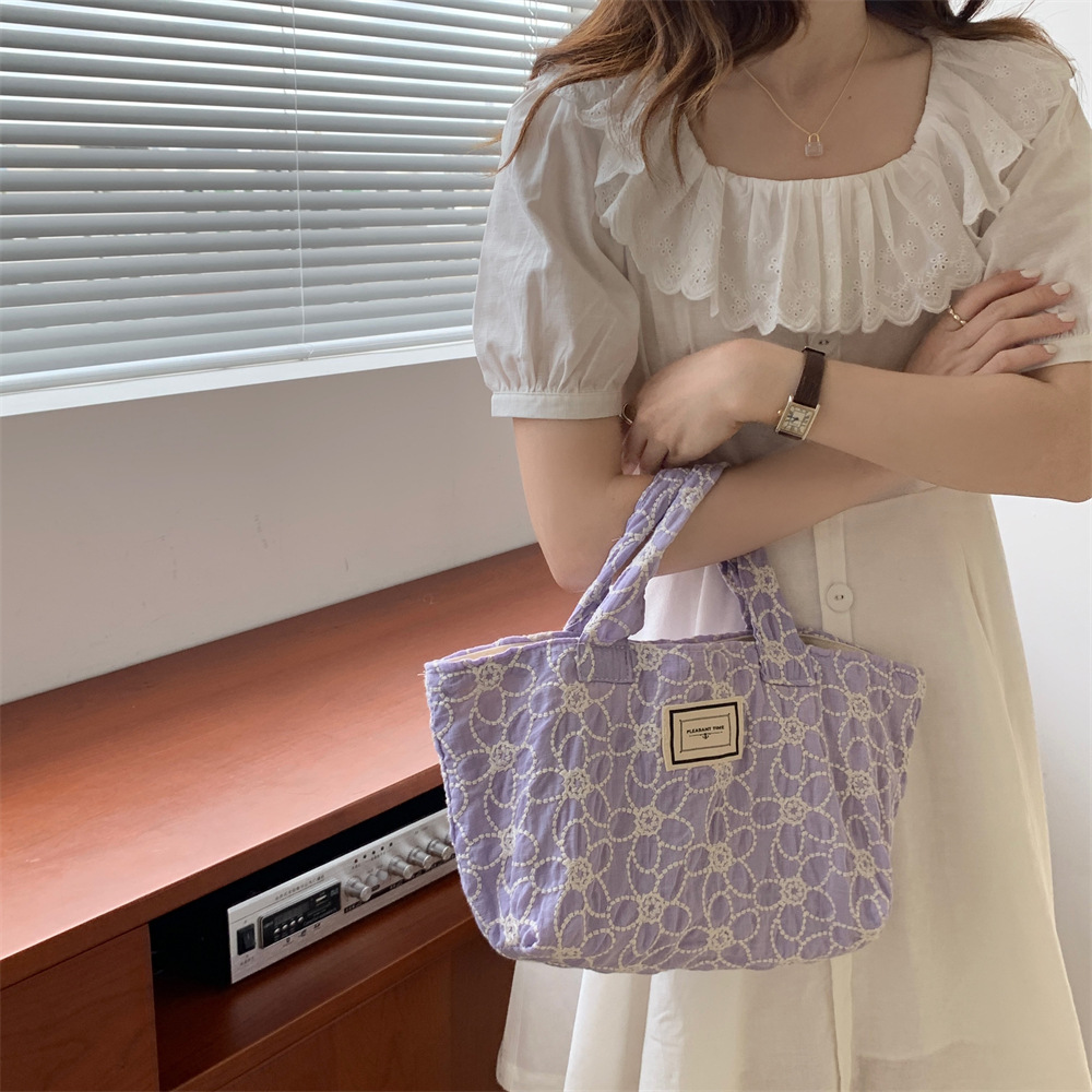 16301 Daisy embroidery Floral Korean version handbag, large-capacity hand-held bento bag for work, and miscellaneous storage bag full figure